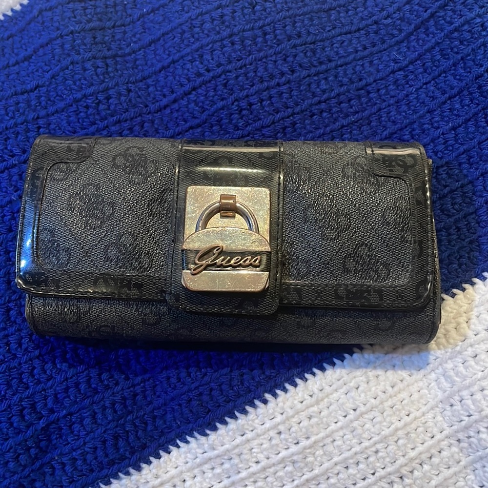 Gues wallet